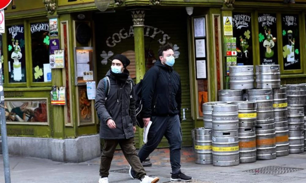 Κορονοϊός-Ιρλανδία: Ραγδαία αύξηση των κρουσμάτων μετά τα Χριστούγεννα